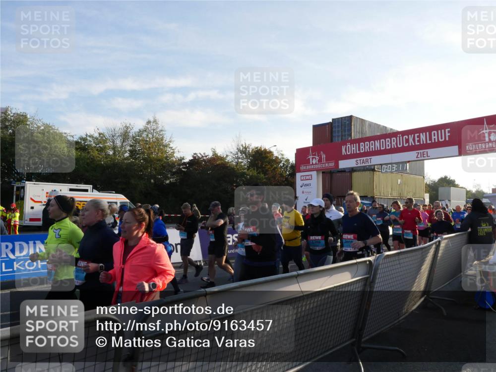 03.10.2025 - Köhlbrandbrückenlauf Matties Gatica Varas http://msf.ph/oto/9163457 03.10.2025 09:03:13 Ziel  meine-sportfotos.de