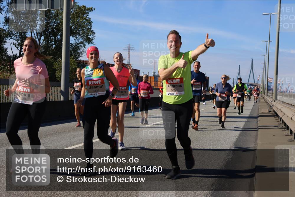03.10.2025 - Köhlbrandbrückenlauf Strokosch-Dieckow http://msf.ph/oto/9163460 03.10.2025 13:02:41 Position 3 5656, 5657, 4139, 5658 meine-sportfotos.de