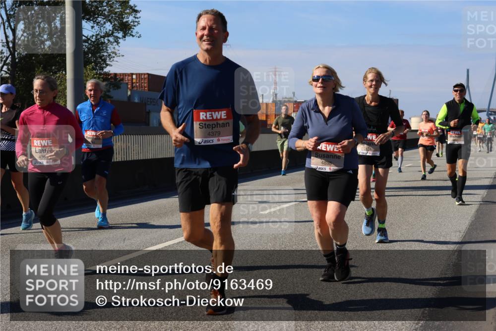 03.10.2025 - Köhlbrandbrückenlauf Strokosch-Dieckow http://msf.ph/oto/9163469 03.10.2025 13:02:43 Position 3 436, 4379, 4838, 15175 meine-sportfotos.de
