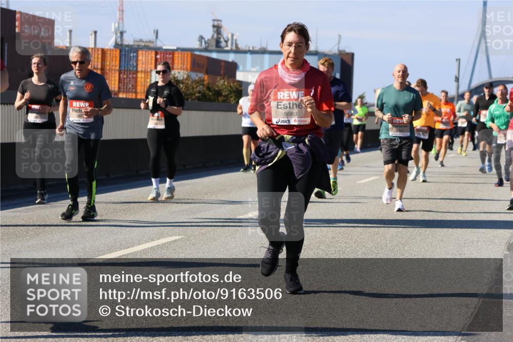 03.10.2025 - Köhlbrandbrückenlauf Strokosch-Dieckow http://msf.ph/oto/9163506 03.10.2025 13:02:50 Position 3 567, 5683 meine-sportfotos.de