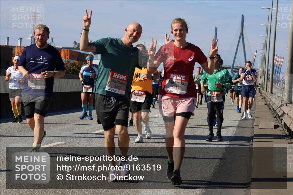 03.10.2025 - Köhlbrandbrückenlauf Strokosch-Dieckow http://msf.ph/oto/9163519 03.10.2025 13:02:55 Position 3 4601, 5839, 5214, 6710 meine-sportfotos.de