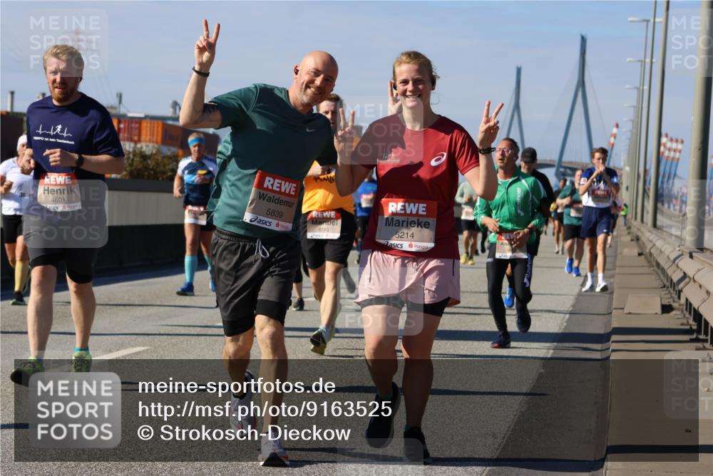 03.10.2025 - Köhlbrandbrückenlauf Strokosch-Dieckow http://msf.ph/oto/9163525 03.10.2025 13:02:55 Position 3 4601, 5839, 6710, 5214 meine-sportfotos.de