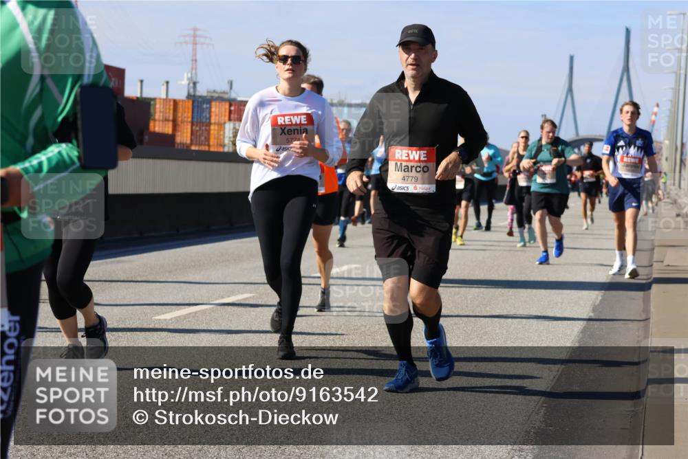 03.10.2025 - Köhlbrandbrückenlauf Strokosch-Dieckow http://msf.ph/oto/9163542 03.10.2025 13:03:01 Position 3 5774, 4779 meine-sportfotos.de