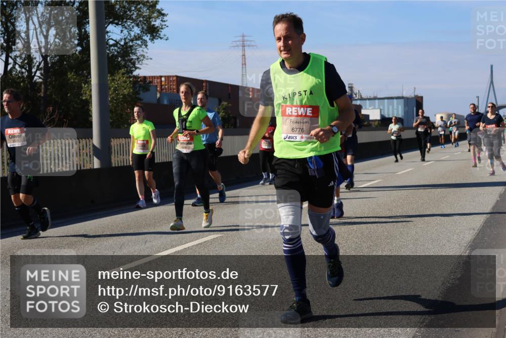 03.10.2025 - Köhlbrandbrückenlauf Strokosch-Dieckow http://msf.ph/oto/9163577 03.10.2025 13:03:14 Position 3 5578, 4846, 6776 meine-sportfotos.de