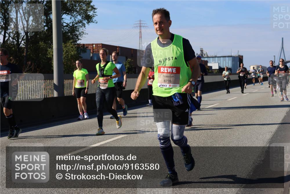 03.10.2025 - Köhlbrandbrückenlauf Strokosch-Dieckow http://msf.ph/oto/9163580 03.10.2025 13:03:15 Position 3 4846, 6776 meine-sportfotos.de