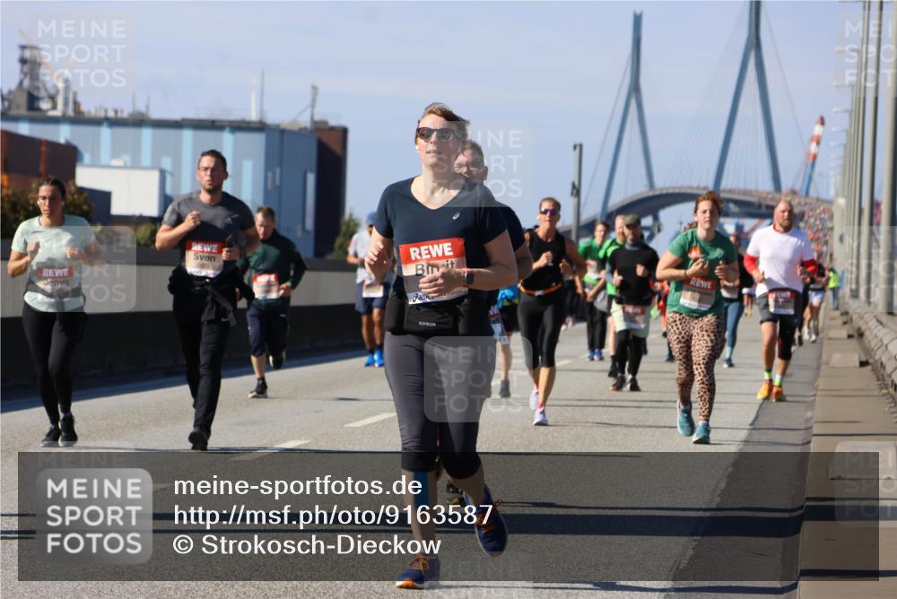03.10.2025 - Köhlbrandbrückenlauf Strokosch-Dieckow http://msf.ph/oto/9163587 03.10.2025 13:03:17 Position 3  meine-sportfotos.de