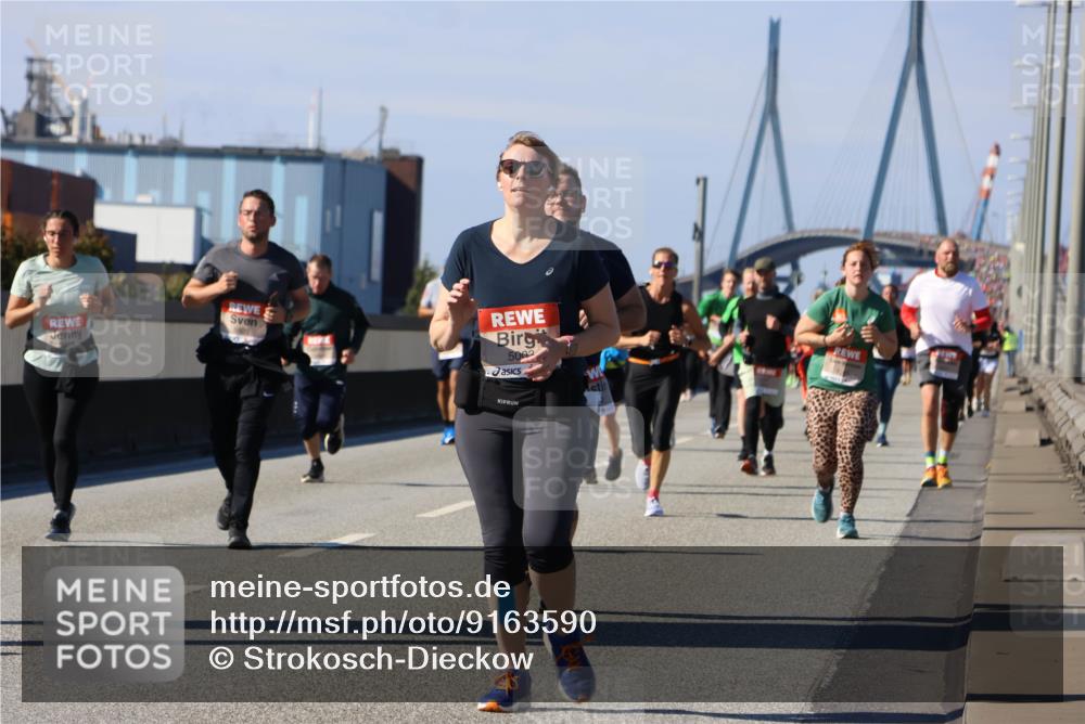 03.10.2025 - Köhlbrandbrückenlauf Strokosch-Dieckow http://msf.ph/oto/9163590 03.10.2025 13:03:17 Position 3 500 meine-sportfotos.de
