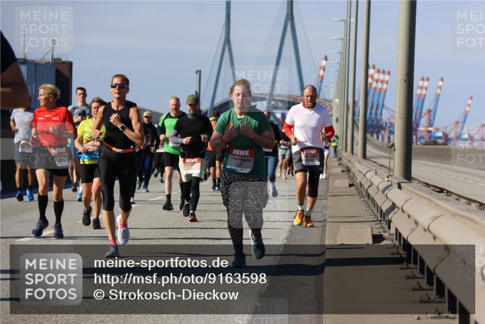 03.10.2025 - Köhlbrandbrückenlauf Strokosch-Dieckow http://msf.ph/oto/9163598 03.10.2025 13:03:21 Position 3 4291 meine-sportfotos.de