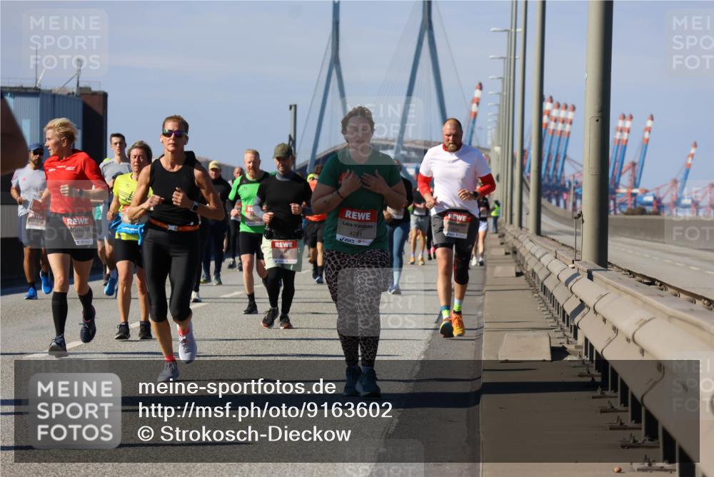 03.10.2025 - Köhlbrandbrückenlauf Strokosch-Dieckow http://msf.ph/oto/9163602 03.10.2025 13:03:21 Position 3 4291 meine-sportfotos.de