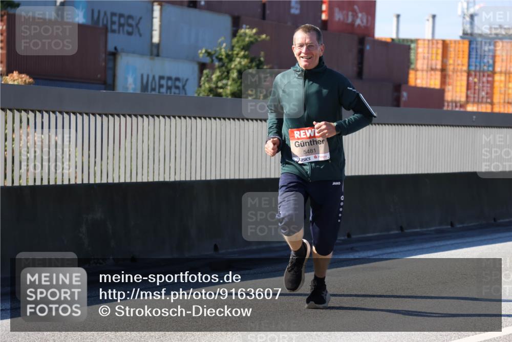 03.10.2025 - Köhlbrandbrückenlauf Strokosch-Dieckow http://msf.ph/oto/9163607 03.10.2025 13:03:25 Position 3 5481 meine-sportfotos.de