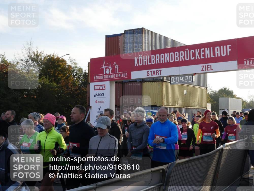 03.10.2025 - Köhlbrandbrückenlauf Matties Gatica Varas http://msf.ph/oto/9163610 03.10.2025 09:04:22 Ziel  meine-sportfotos.de