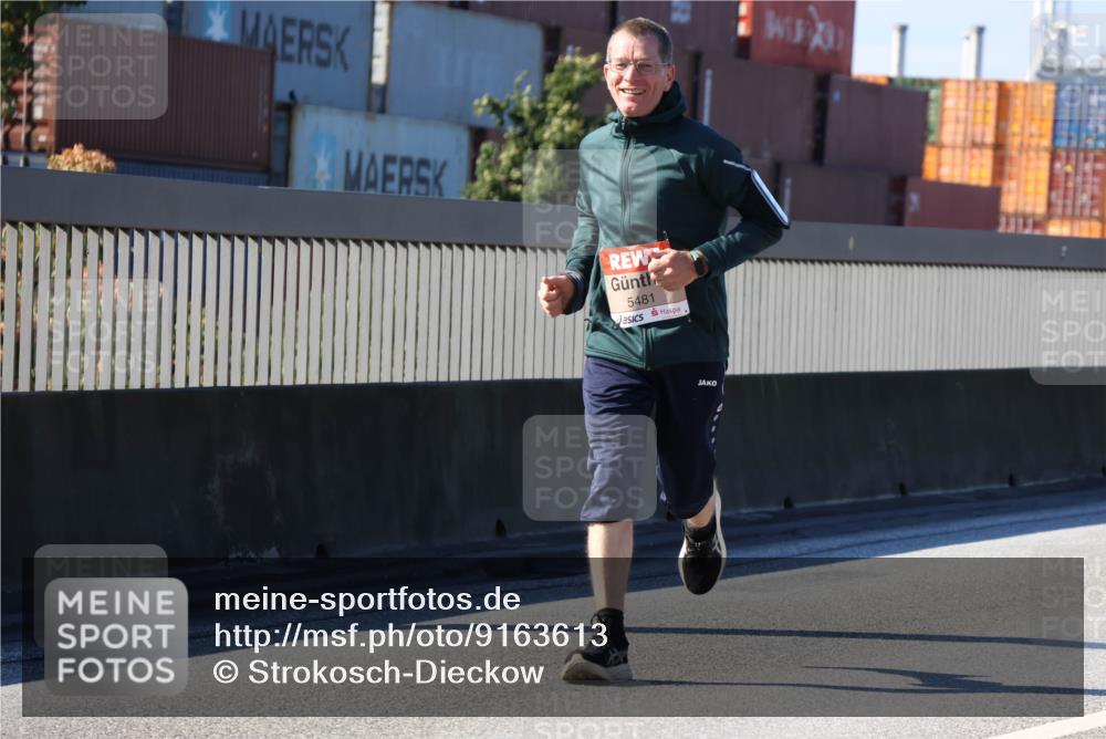 03.10.2025 - Köhlbrandbrückenlauf Strokosch-Dieckow http://msf.ph/oto/9163613 03.10.2025 13:03:25 Position 3 5481 meine-sportfotos.de
