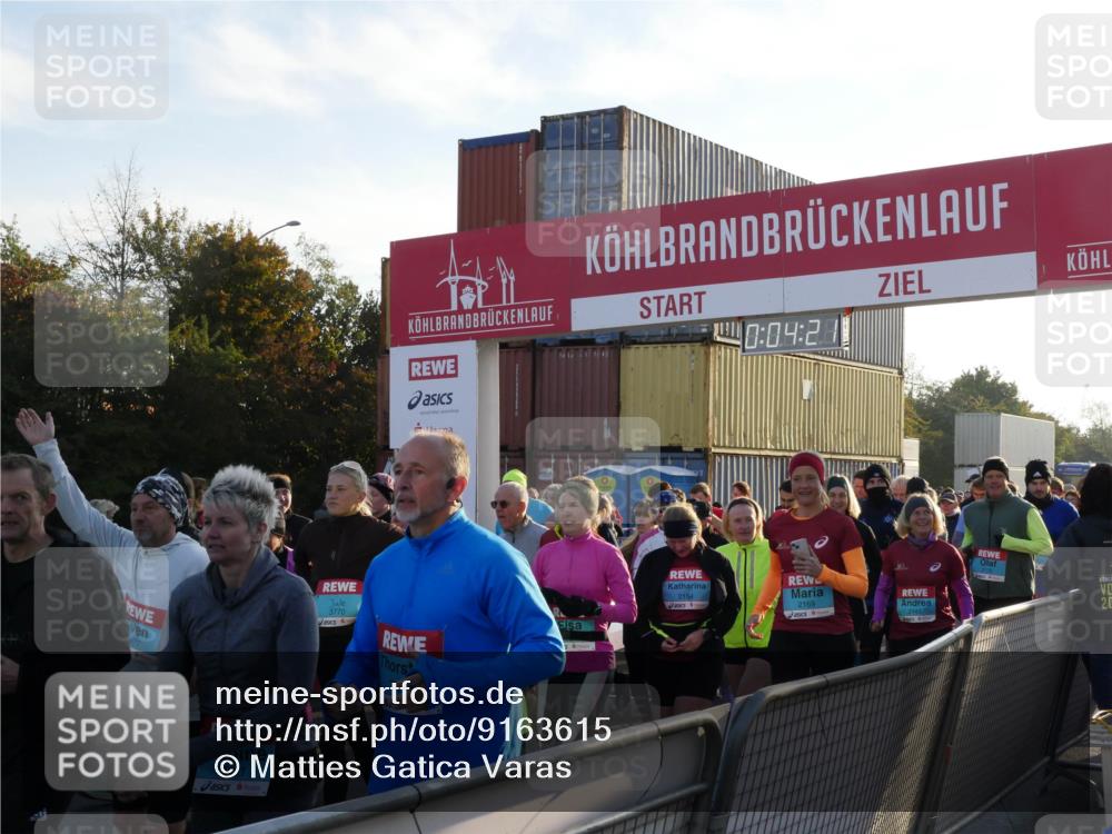03.10.2025 - Köhlbrandbrückenlauf Matties Gatica Varas http://msf.ph/oto/9163615 03.10.2025 09:04:23 Ziel  meine-sportfotos.de