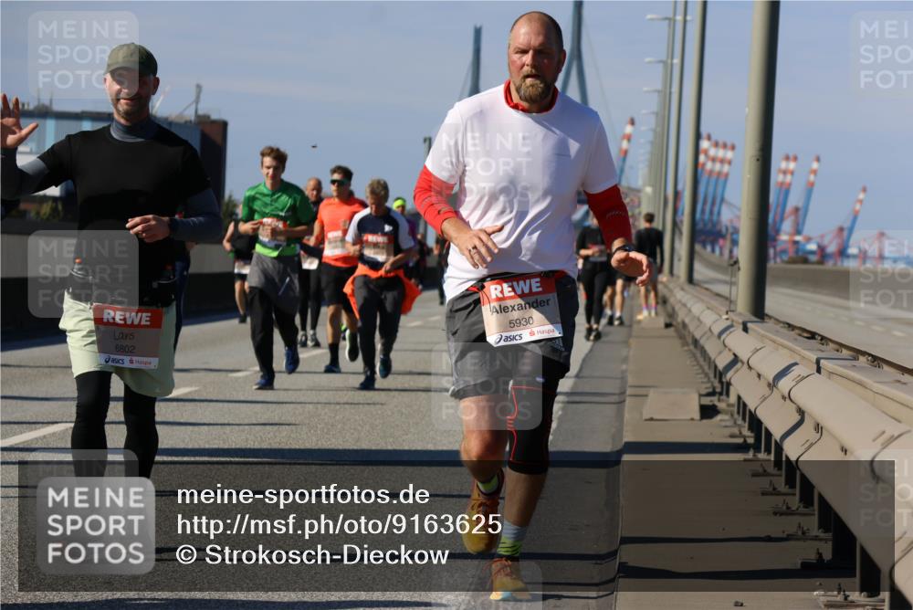 03.10.2025 - Köhlbrandbrückenlauf Strokosch-Dieckow http://msf.ph/oto/9163625 03.10.2025 13:03:29 Position 3 6802, 5930 meine-sportfotos.de