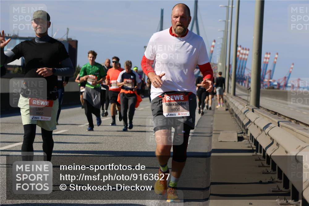 03.10.2025 - Köhlbrandbrückenlauf Strokosch-Dieckow http://msf.ph/oto/9163627 03.10.2025 13:03:29 Position 3 6802, 5930 meine-sportfotos.de