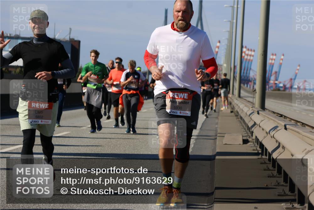 03.10.2025 - Köhlbrandbrückenlauf Strokosch-Dieckow http://msf.ph/oto/9163629 03.10.2025 13:03:29 Position 3 6802, 5930 meine-sportfotos.de