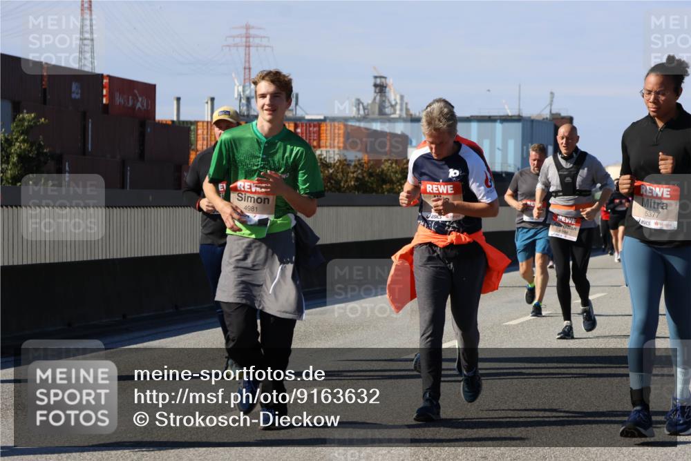 03.10.2025 - Köhlbrandbrückenlauf Strokosch-Dieckow http://msf.ph/oto/9163632 03.10.2025 13:03:34 Position 3 4981, 4994, 5377 meine-sportfotos.de