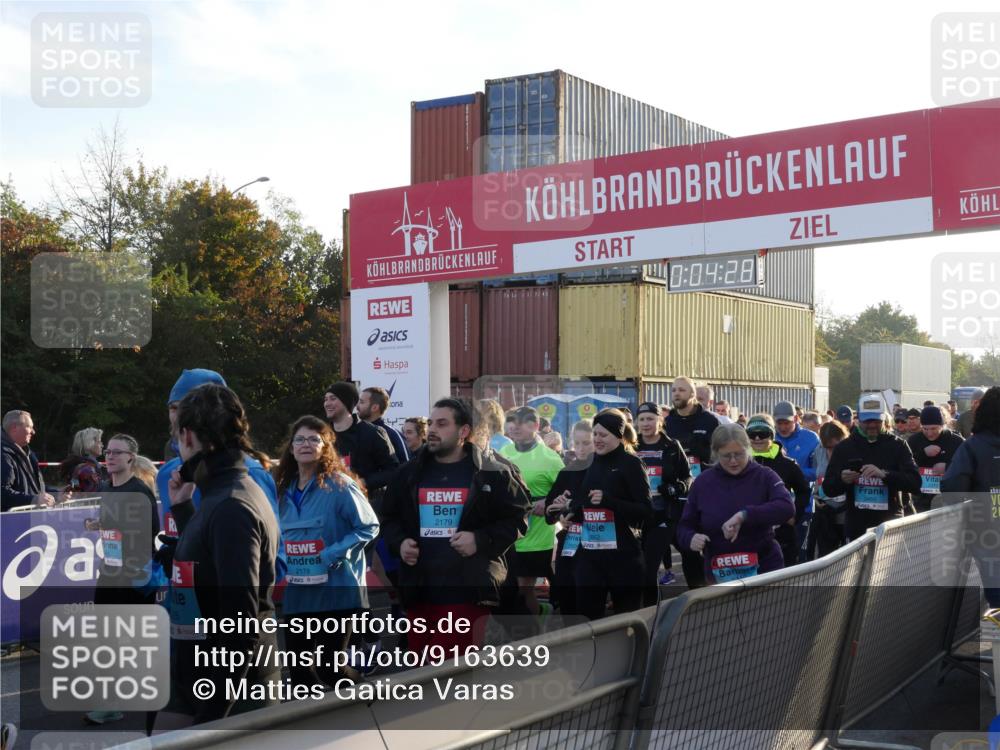 03.10.2025 - Köhlbrandbrückenlauf Matties Gatica Varas http://msf.ph/oto/9163639 03.10.2025 09:04:30 Ziel  meine-sportfotos.de