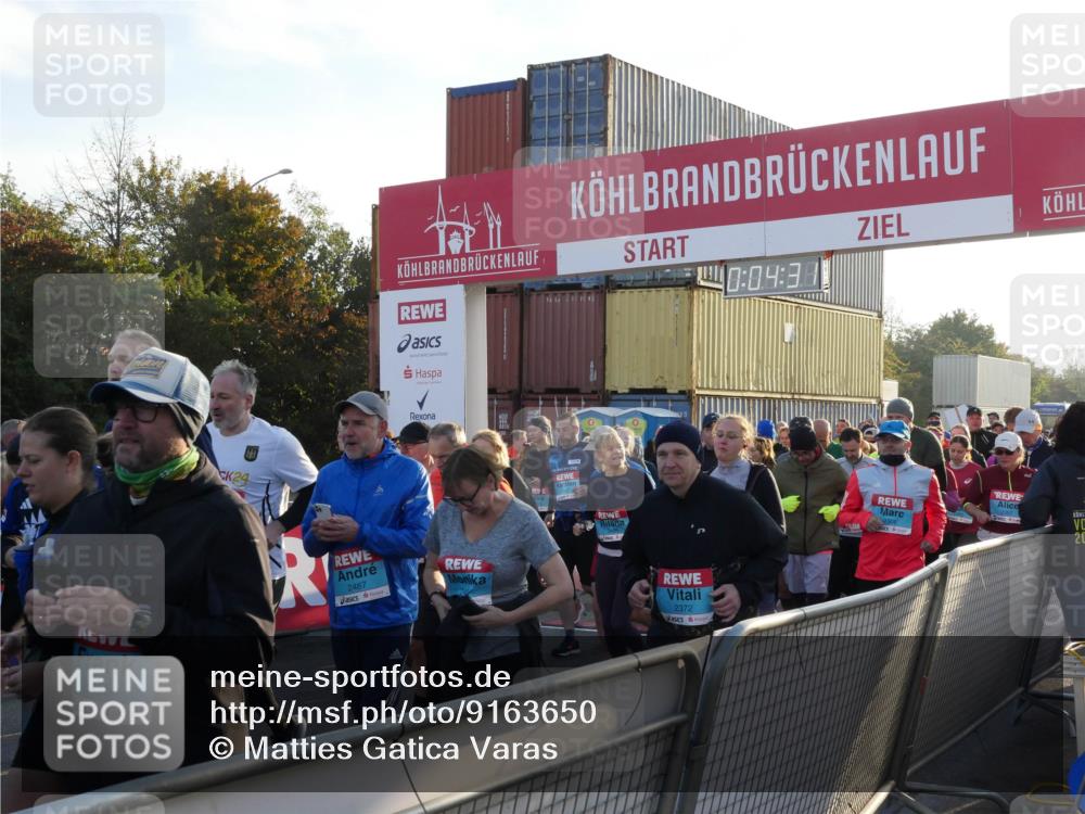 03.10.2025 - Köhlbrandbrückenlauf Matties Gatica Varas http://msf.ph/oto/9163650 03.10.2025 09:04:33 Ziel  meine-sportfotos.de