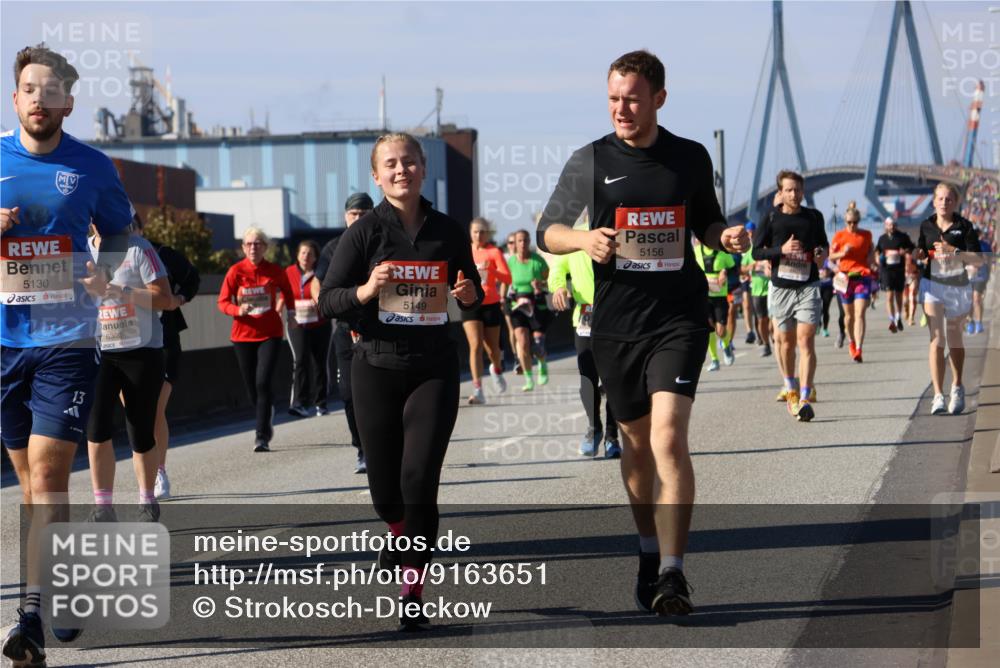 03.10.2025 - Köhlbrandbrückenlauf Strokosch-Dieckow http://msf.ph/oto/9163651 03.10.2025 13:03:46 Position 3 5130, 6300, 13, 5149, 5156 meine-sportfotos.de