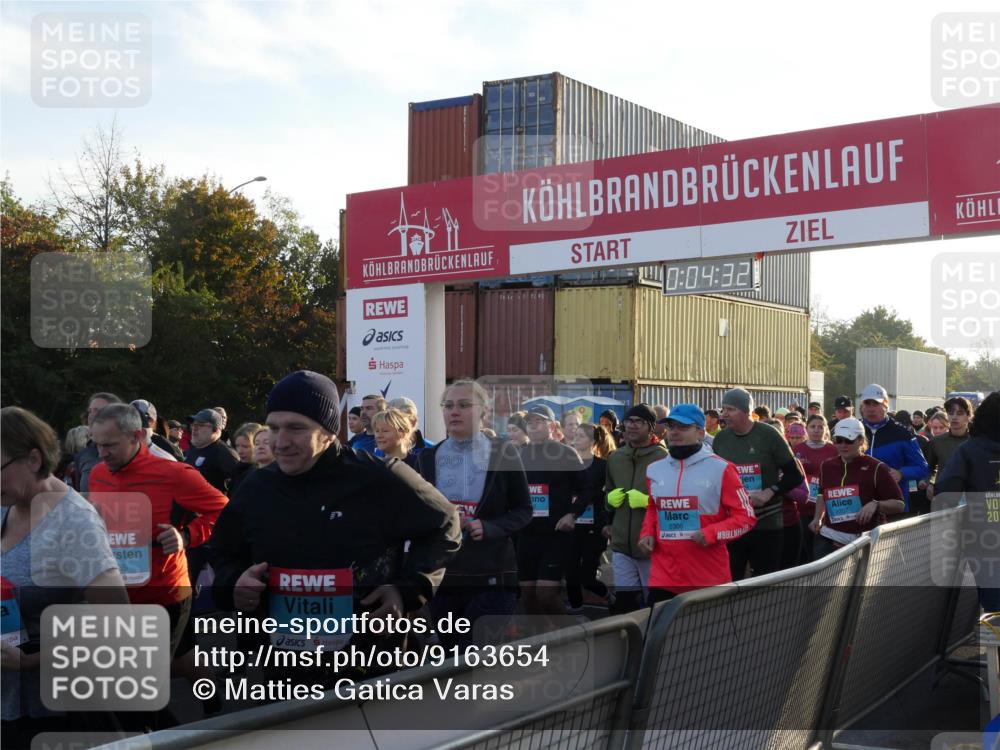 03.10.2025 - Köhlbrandbrückenlauf Matties Gatica Varas http://msf.ph/oto/9163654 03.10.2025 09:04:34 Ziel  meine-sportfotos.de