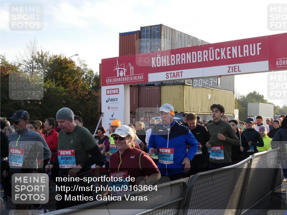 03.10.2025 - Köhlbrandbrückenlauf Matties Gatica Varas http://msf.ph/oto/9163664 03.10.2025 09:04:36 Ziel  meine-sportfotos.de