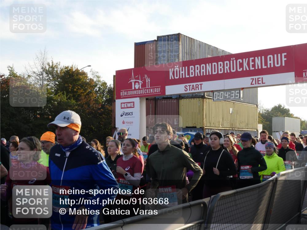 03.10.2025 - Köhlbrandbrückenlauf Matties Gatica Varas http://msf.ph/oto/9163668 03.10.2025 09:04:37 Ziel  meine-sportfotos.de