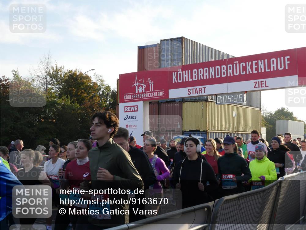 03.10.2025 - Köhlbrandbrückenlauf Matties Gatica Varas http://msf.ph/oto/9163670 03.10.2025 09:04:38 Ziel  meine-sportfotos.de