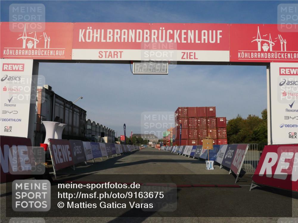 03.10.2025 - Köhlbrandbrückenlauf Matties Gatica Varas http://msf.ph/oto/9163675 03.10.2025 09:25:52 Ziel  meine-sportfotos.de