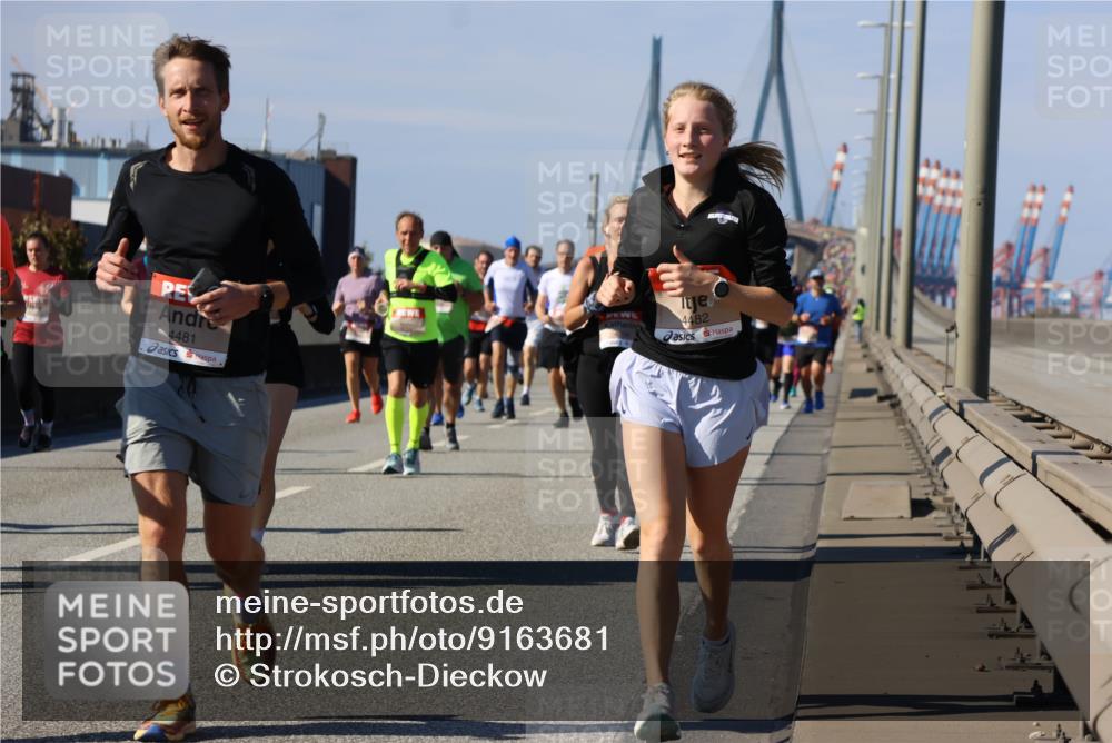 03.10.2025 - Köhlbrandbrückenlauf Strokosch-Dieckow http://msf.ph/oto/9163681 03.10.2025 13:03:55 Position 3 4481, 4482 meine-sportfotos.de