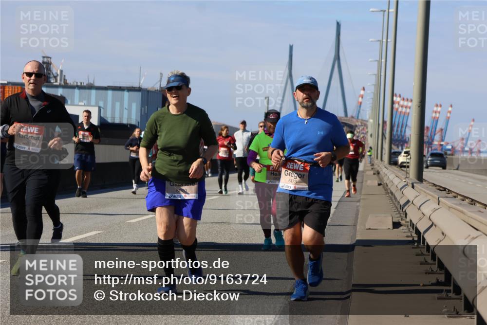 03.10.2025 - Köhlbrandbrückenlauf Strokosch-Dieckow http://msf.ph/oto/9163724 03.10.2025 13:04:11 Position 3 6261, 6070, 6473 meine-sportfotos.de
