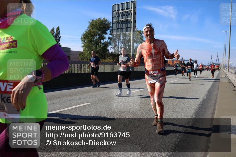 03.10.2025 - Köhlbrandbrückenlauf Strokosch-Dieckow http://msf.ph/oto/9163745 03.10.2025 13:04:18 Position 3 29, 6188 meine-sportfotos.de