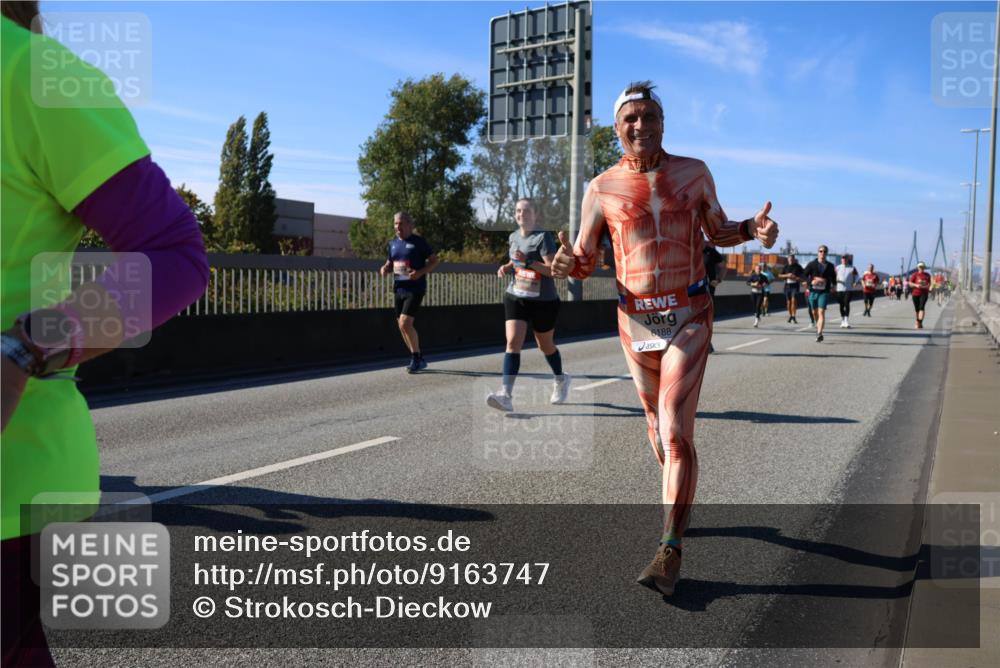 03.10.2025 - Köhlbrandbrückenlauf Strokosch-Dieckow http://msf.ph/oto/9163747 03.10.2025 13:04:18 Position 3 6188 meine-sportfotos.de
