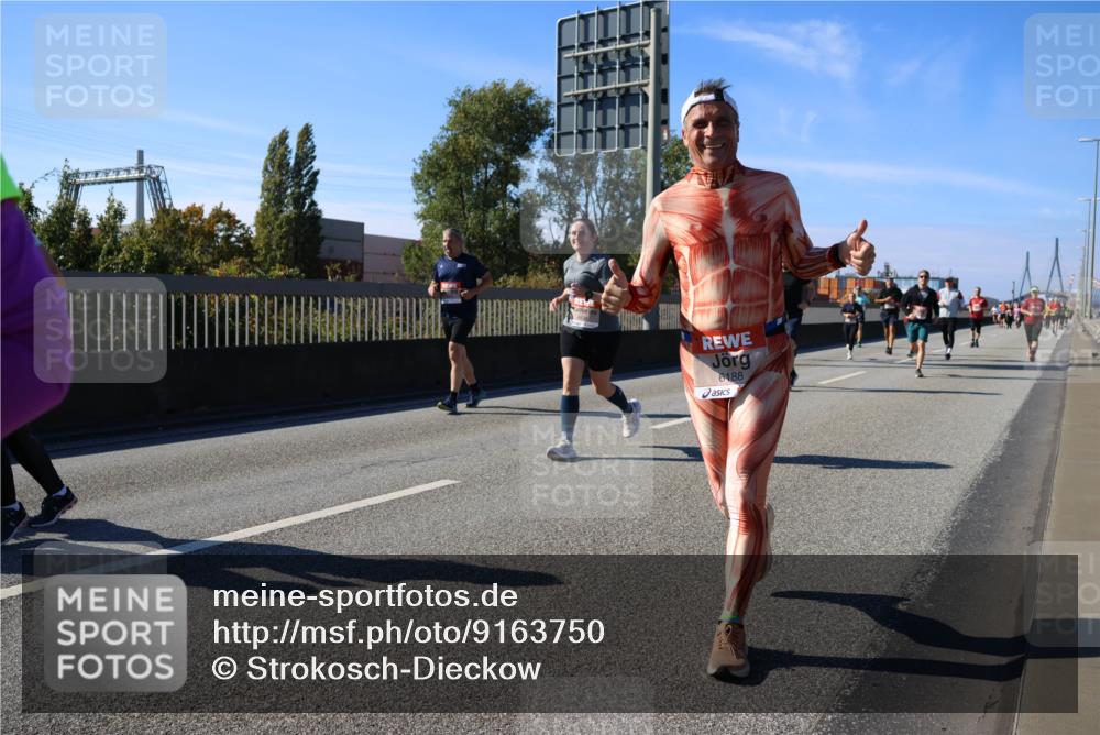 03.10.2025 - Köhlbrandbrückenlauf Strokosch-Dieckow http://msf.ph/oto/9163750 03.10.2025 13:04:18 Position 3 6188 meine-sportfotos.de