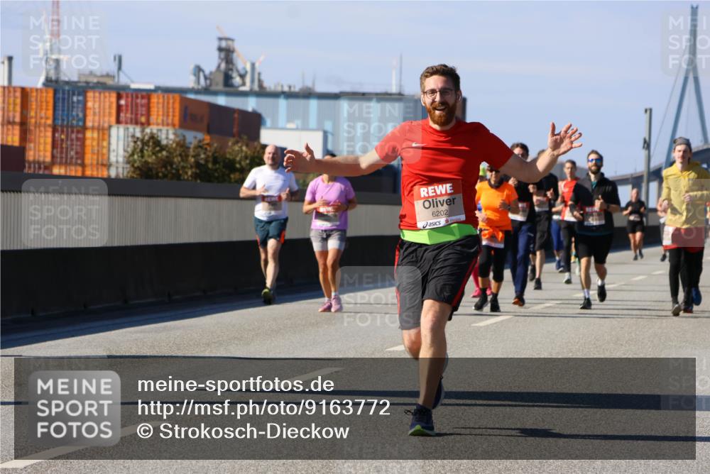 03.10.2025 - Köhlbrandbrückenlauf Strokosch-Dieckow http://msf.ph/oto/9163772 03.10.2025 13:04:30 Position 3 6202 meine-sportfotos.de
