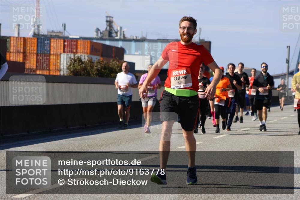03.10.2025 - Köhlbrandbrückenlauf Strokosch-Dieckow http://msf.ph/oto/9163778 03.10.2025 13:04:30 Position 3 6202 meine-sportfotos.de