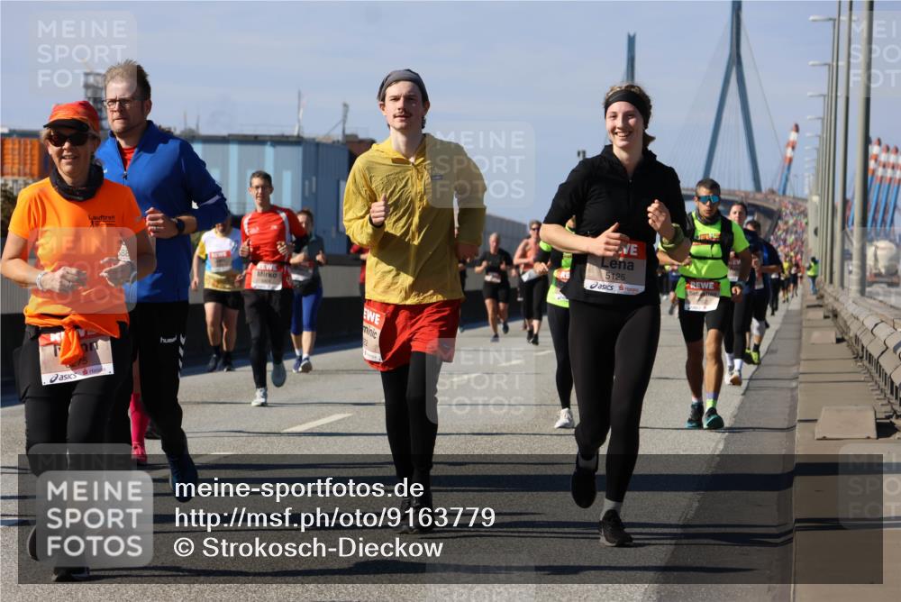 03.10.2025 - Köhlbrandbrückenlauf Strokosch-Dieckow http://msf.ph/oto/9163779 03.10.2025 13:04:37 Position 3 5125 meine-sportfotos.de