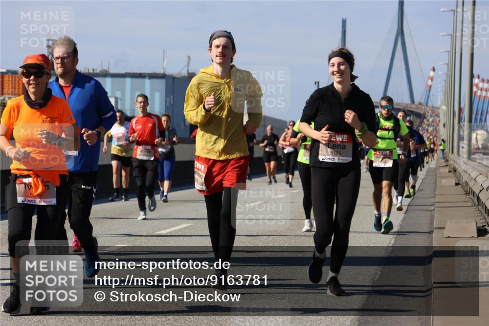 03.10.2025 - Köhlbrandbrückenlauf Strokosch-Dieckow http://msf.ph/oto/9163781 03.10.2025 13:04:38 Position 3 60, 5125 meine-sportfotos.de