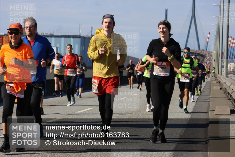 03.10.2025 - Köhlbrandbrückenlauf Strokosch-Dieckow http://msf.ph/oto/9163783 03.10.2025 13:04:38 Position 3 22, 5125 meine-sportfotos.de
