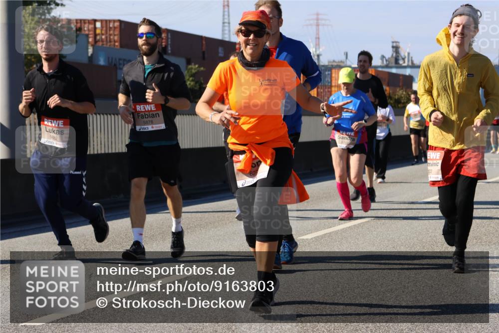 03.10.2025 - Köhlbrandbrückenlauf Strokosch-Dieckow http://msf.ph/oto/9163803 03.10.2025 13:04:39 Position 3 5882, 5878, 627, 5712, 122, 5 meine-sportfotos.de