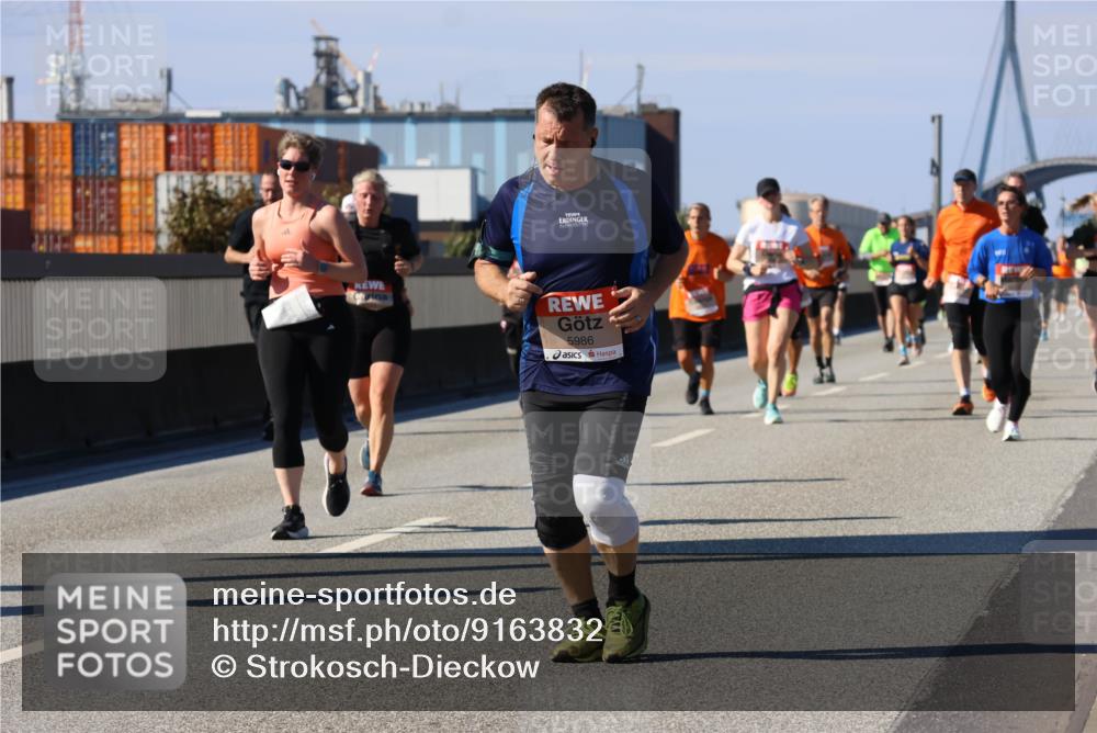 03.10.2025 - Köhlbrandbrückenlauf Strokosch-Dieckow http://msf.ph/oto/9163832 03.10.2025 13:04:50 Position 3 5986 meine-sportfotos.de