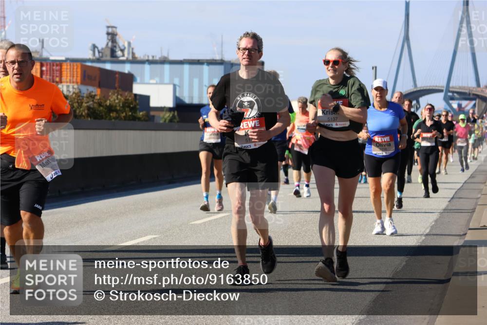 03.10.2025 - Köhlbrandbrückenlauf Strokosch-Dieckow http://msf.ph/oto/9163850 03.10.2025 13:05:00 Position 3 5137, 5716 meine-sportfotos.de