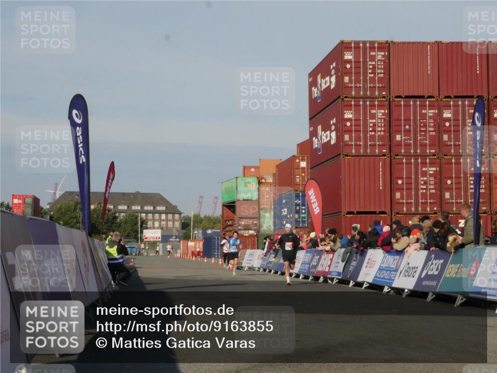 03.10.2025 - Köhlbrandbrückenlauf Matties Gatica Varas http://msf.ph/oto/9163855 03.10.2025 09:47:45 Ziel 1062, 3304 meine-sportfotos.de