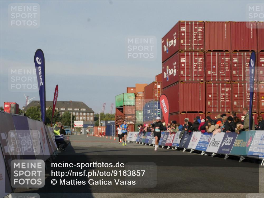 03.10.2025 - Köhlbrandbrückenlauf Matties Gatica Varas http://msf.ph/oto/9163857 03.10.2025 09:47:45 Ziel 1062, 3304 meine-sportfotos.de