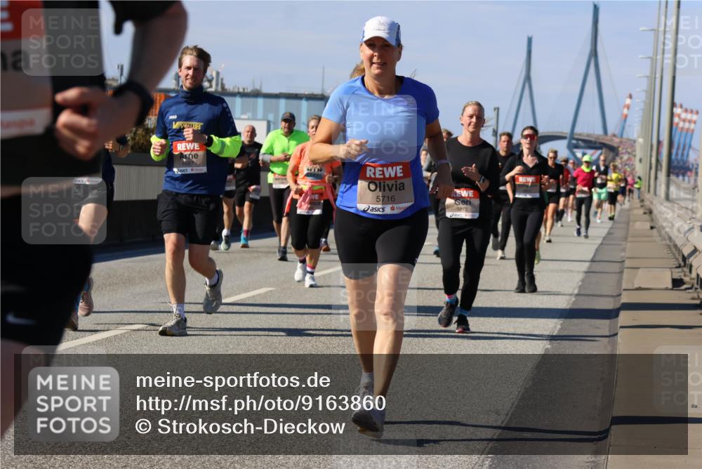 03.10.2025 - Köhlbrandbrückenlauf Strokosch-Dieckow http://msf.ph/oto/9163860 03.10.2025 13:05:05 Position 3 5716, 5272 meine-sportfotos.de