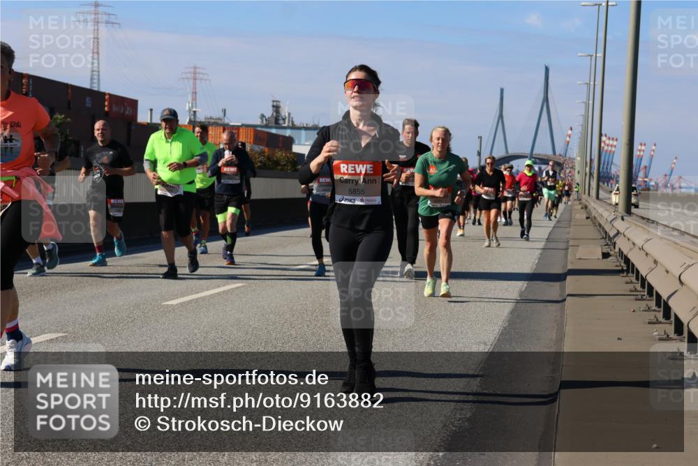 03.10.2025 - Köhlbrandbrückenlauf Strokosch-Dieckow http://msf.ph/oto/9163882 03.10.2025 13:05:10 Position 3 5855 meine-sportfotos.de