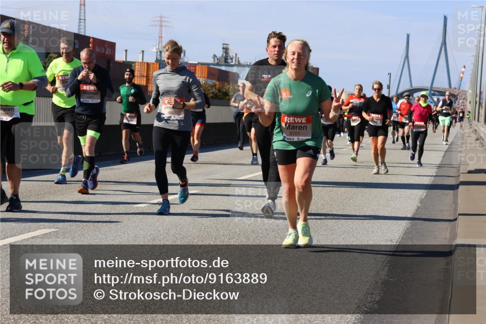 03.10.2025 - Köhlbrandbrückenlauf Strokosch-Dieckow http://msf.ph/oto/9163889 03.10.2025 13:05:13 Position 3 6209, 4603, 6701 meine-sportfotos.de