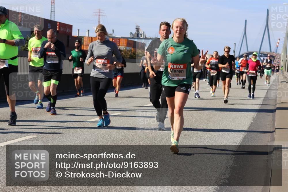 03.10.2025 - Köhlbrandbrückenlauf Strokosch-Dieckow http://msf.ph/oto/9163893 03.10.2025 13:05:13 Position 3 4587, 4603, 460, 6701 meine-sportfotos.de