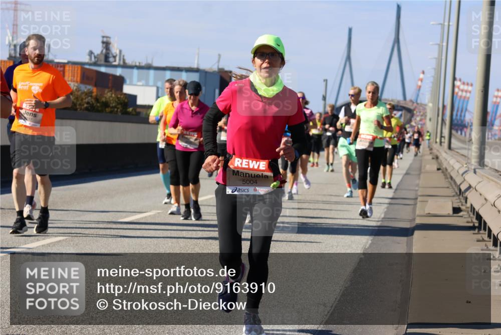 03.10.2025 - Köhlbrandbrückenlauf Strokosch-Dieckow http://msf.ph/oto/9163910 03.10.2025 13:05:20 Position 3 5004 meine-sportfotos.de