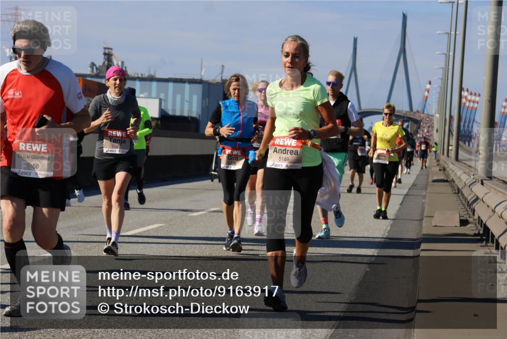 03.10.2025 - Köhlbrandbrückenlauf Strokosch-Dieckow http://msf.ph/oto/9163917 03.10.2025 13:05:24 Position 3 4450, 602, 6378, 5189, 045 meine-sportfotos.de